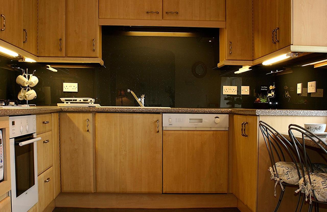 Linden Apartment Стърлинг Екстериор снимка